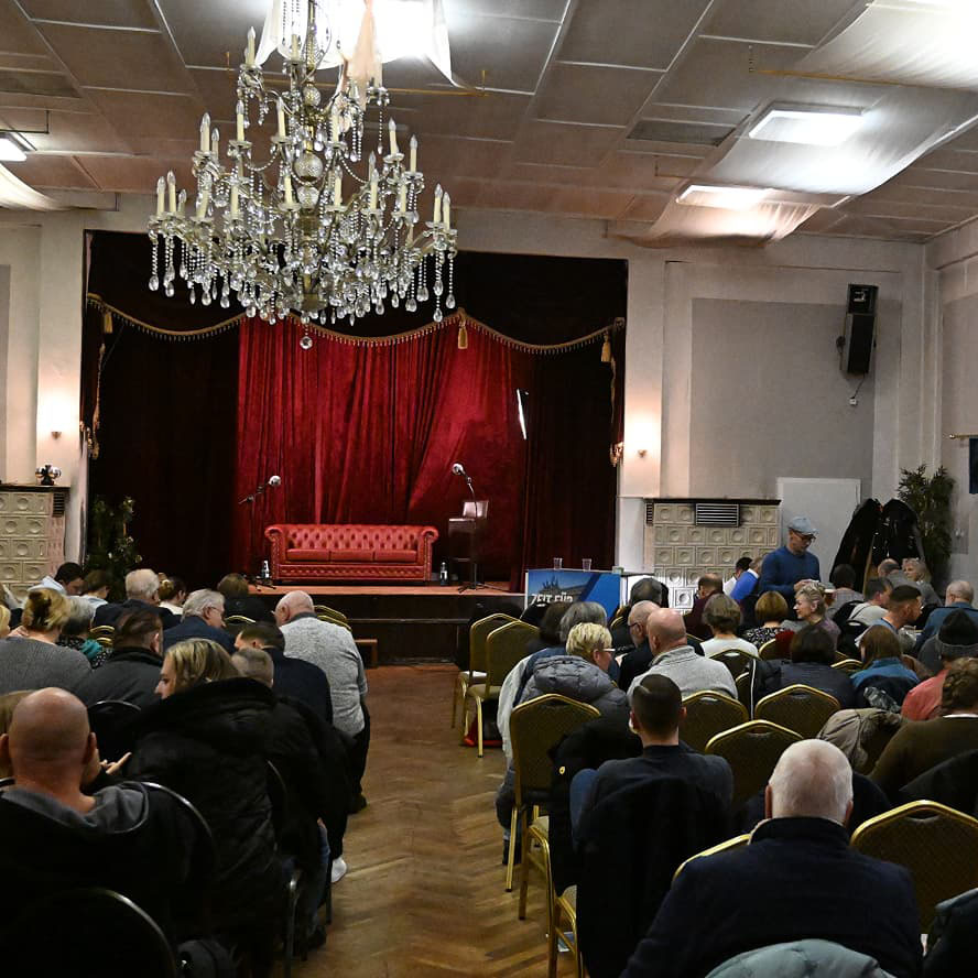 170 Gäste im vollbesetzten Ulmenhof Steinhöfel